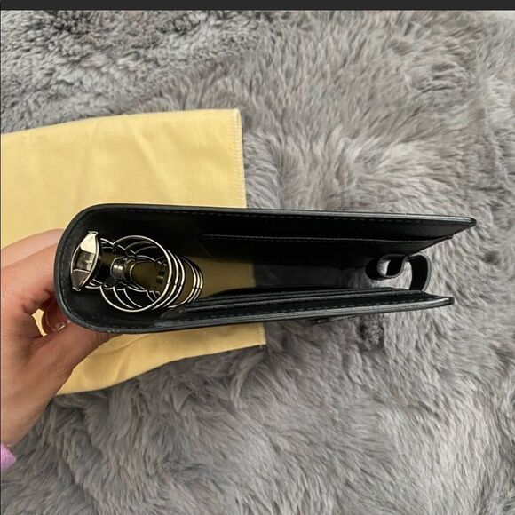 Gently used LV Black Epi MM planner - Picture 6 of 7